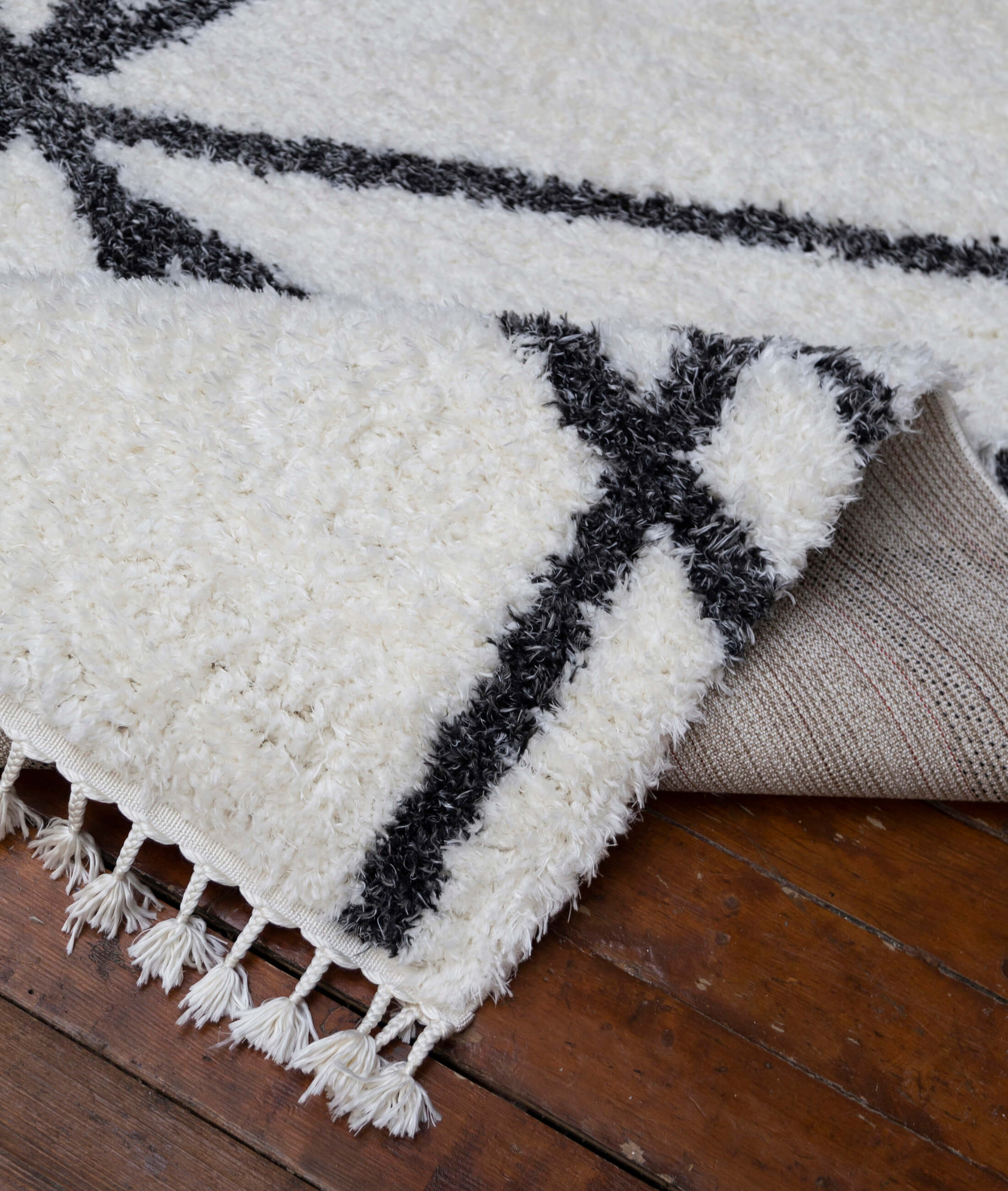 Marakesh White Anthracite Carpet 2991A